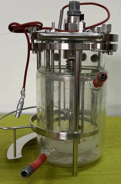 Biotech 2L Jacketed Double Wall Fermentation Glass