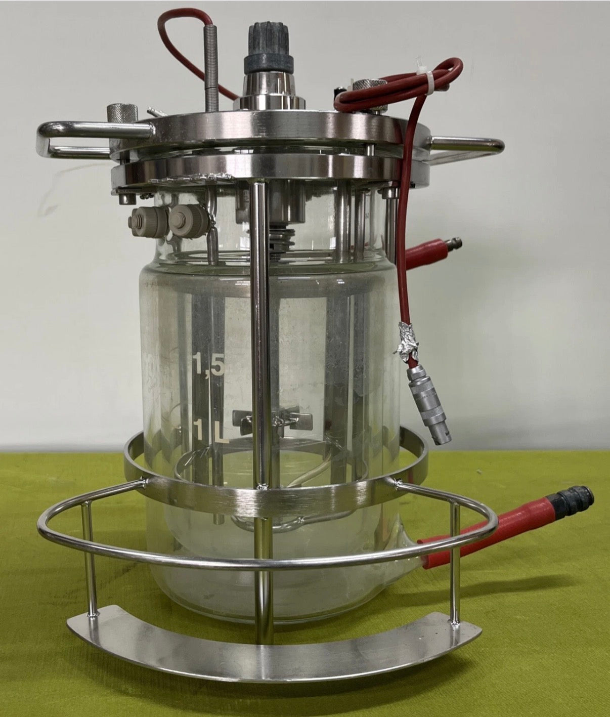 Biotech 2L Jacketed Double Wall Fermentation Glass
