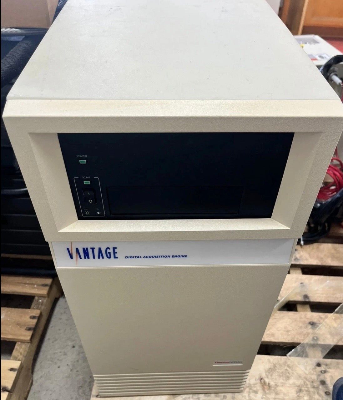 Hitachi HD‑2000 Ultra‑Thin Film Evaluation System (TEM Sample Preparation)
